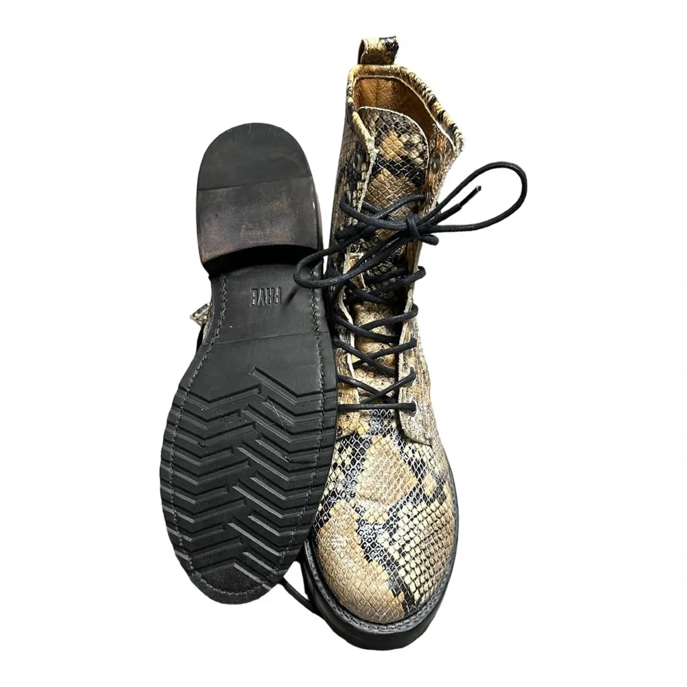 FRYE Veronica Snakeskin Embossed Leather Lace Up Combat Boot Tan Black SIZE 8 - Picture 6 of 8
